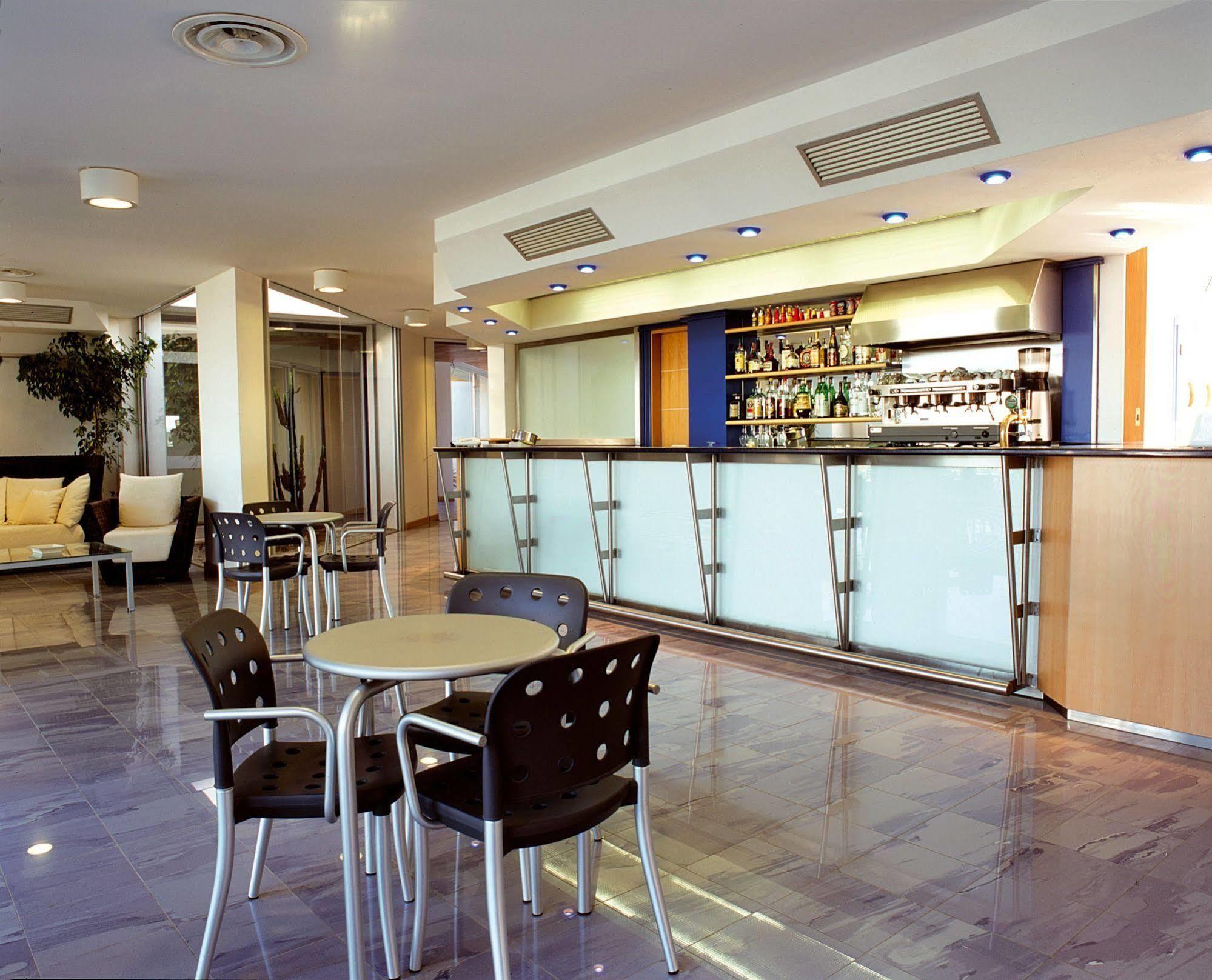 African Beach Hotel-Residence Manfredonia Esterno foto