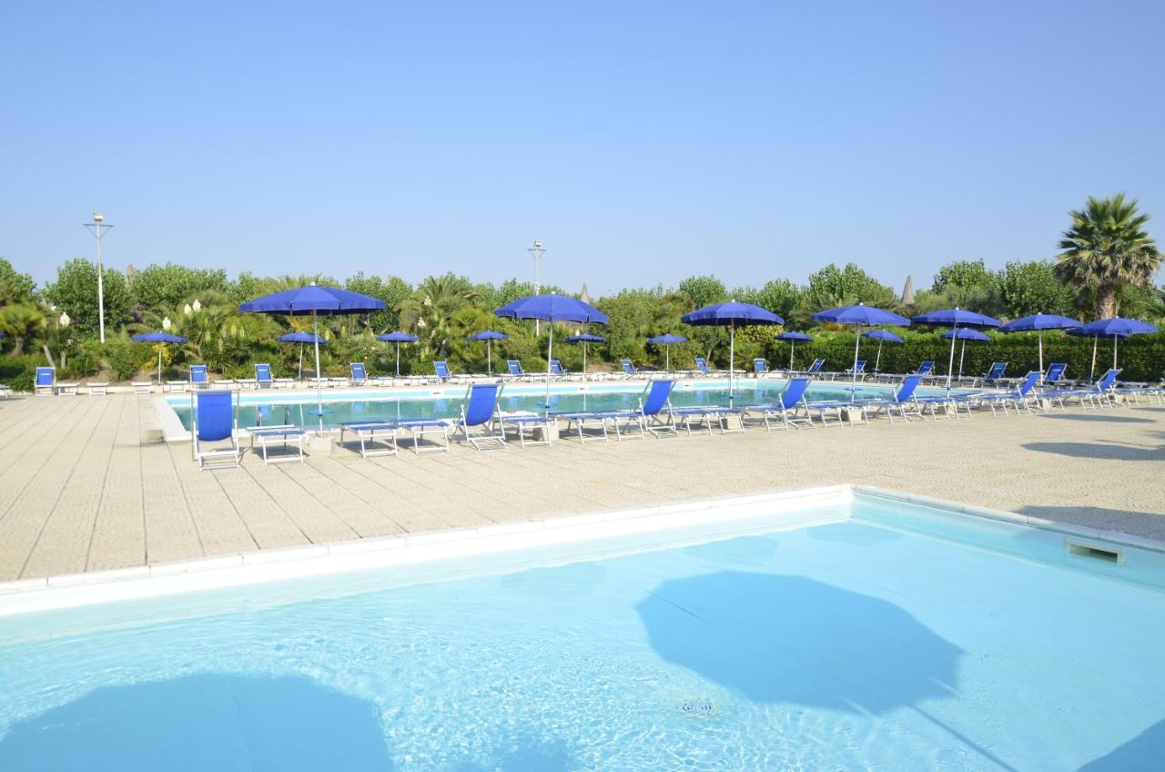African Beach Hotel-Residence Manfredonia Esterno foto